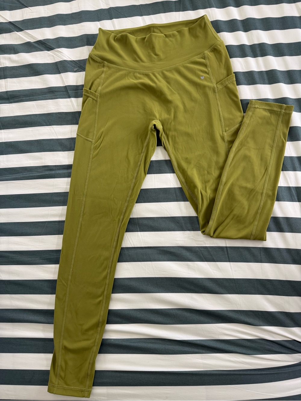 Love Fitness effortless pocket leggings - Guava - small